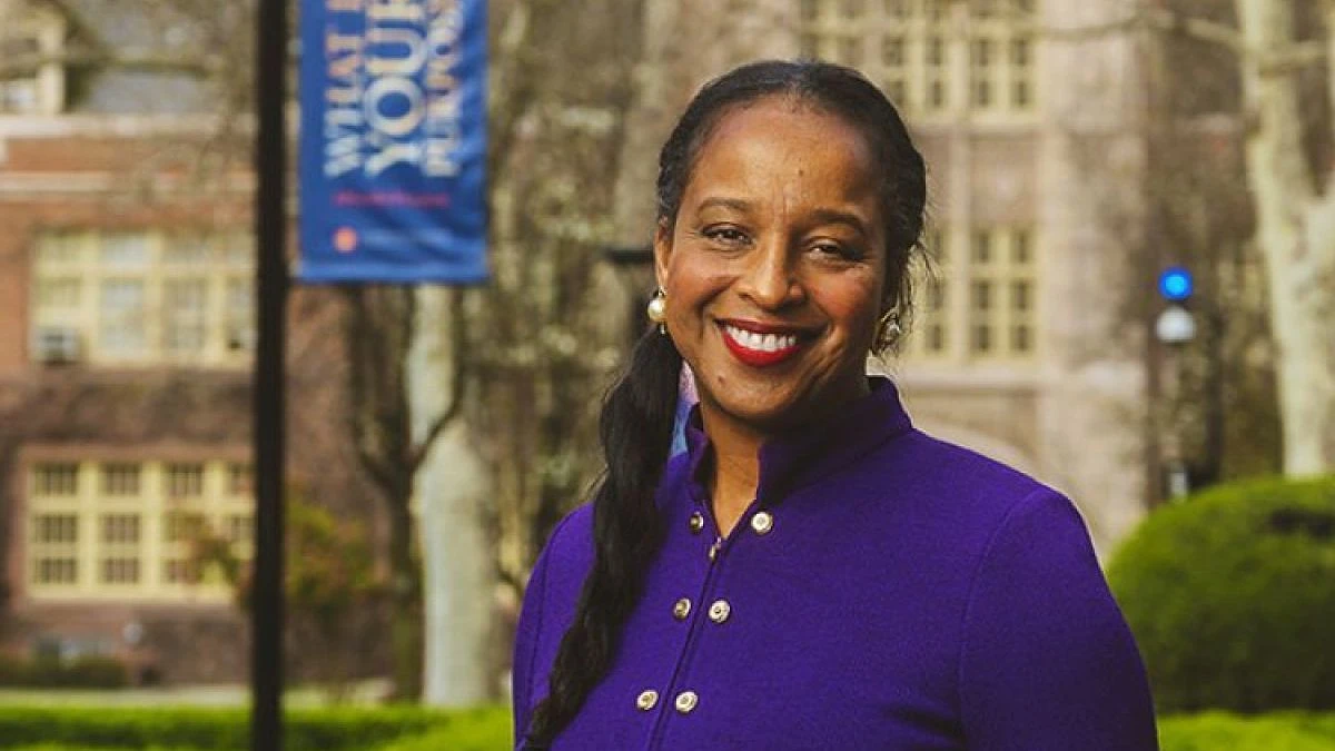 Mary J. Lomax-Ghirarduzzi